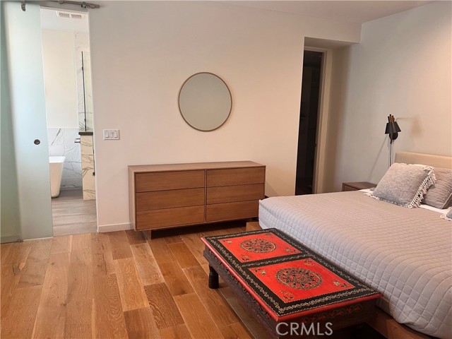 Primary suite bedroom