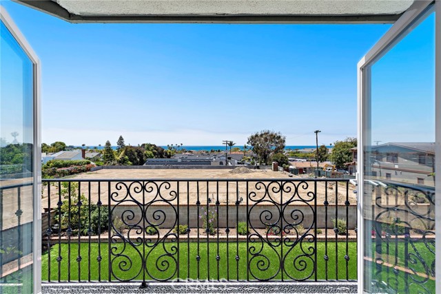 Detail Gallery Image 13 of 23 For 35271 Vista De Todo, Dana Point,  CA 92624 - 4 Beds | 4/1 Baths