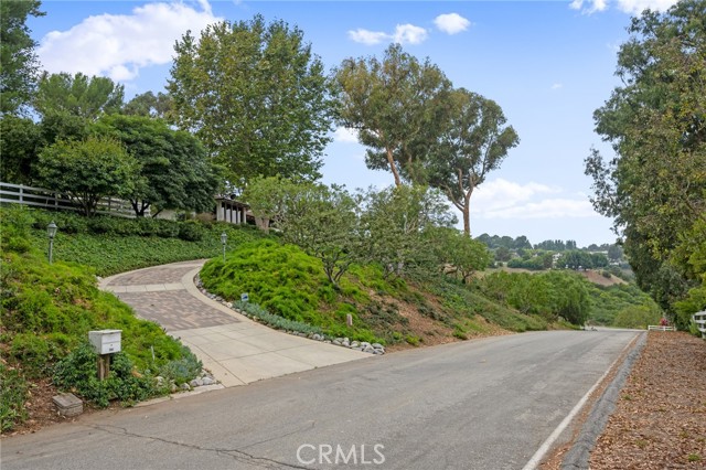 1 Wagon Lane, Rolling Hills, California 90274, 5 Bedrooms Bedrooms, ,2 BathroomsBathrooms,Residential,Sold,Wagon,PV23168637