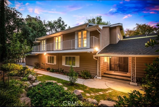 Detail Gallery Image 1 of 12 For 20142 Santa Rita St, Woodland Hills,  CA 91364 - 6 Beds | 7 Baths