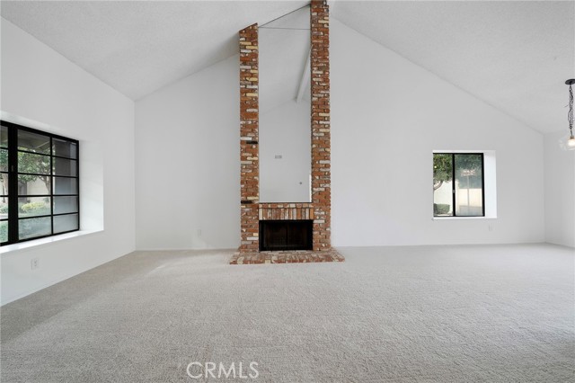 Detail Gallery Image 9 of 30 For 210 San Luis Rey, San Dimas,  CA 91773 - 2 Beds | 2 Baths