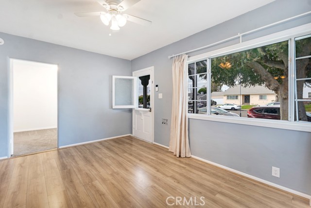 Detail Gallery Image 5 of 31 For 1640 N Lincoln, Burbank,  CA 91506 - 4 Beds | 2 Baths