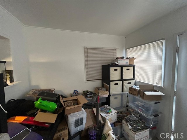 1176 Laurel Avenue, Pomona CA: https://media.crmls.org/medias/9e9fdee9-93c8-4ca7-96db-26bb679fa5ad.jpg