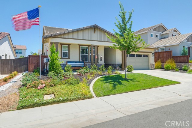 Detail Gallery Image 4 of 56 For 403 Confederation Ct, Lincoln,  CA 95648 - 4 Beds | 3 Baths