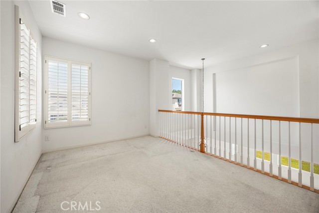 1 Country Walk Drive, Aliso Viejo CA: https://media.crmls.org/medias/9ea016e7-20f9-4089-aefa-b9dca40239e7.jpg