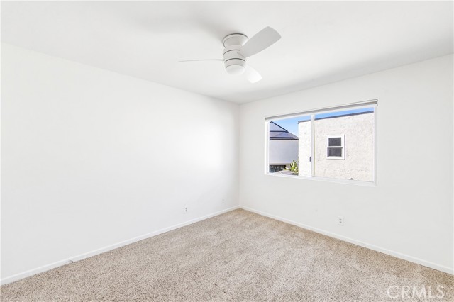 Detail Gallery Image 33 of 67 For 16293 Wayfarer Ln, Huntington Beach,  CA 92649 - 5 Beds | 3/1 Baths