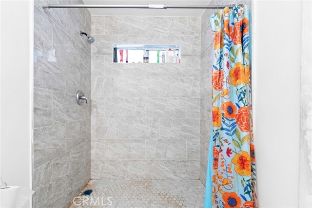 Detail Gallery Image 22 of 31 For 15219 Willard, Panorama City,  CA 91402 - 10 Beds | 8 Baths