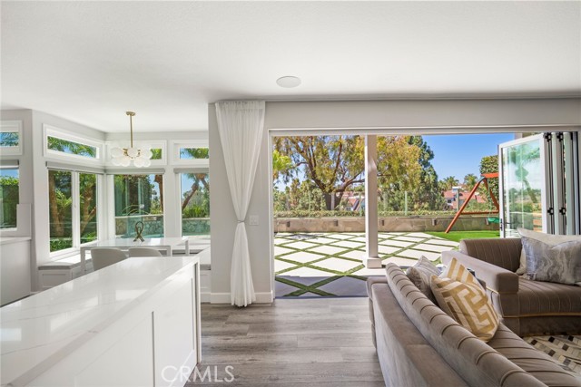 14 Glastonbury Place, Laguna Niguel CA: https://media.crmls.org/medias/9ea2323f-eaa7-42cd-8dbb-0e9907dab4bb.jpg