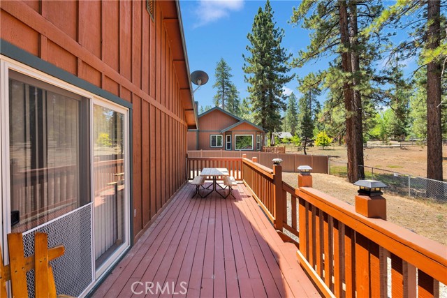 Detail Gallery Image 28 of 31 For 128 Crater Lake Rd, Big Bear Lake,  CA 92315 - 3 Beds | 2 Baths