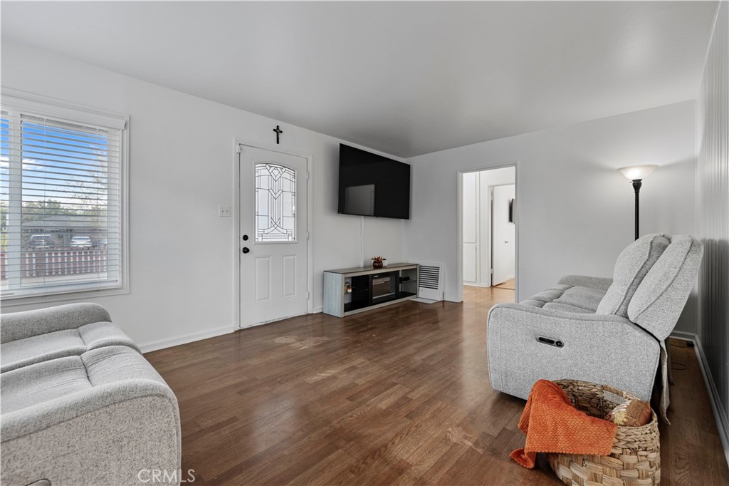 MLS #SR25238213 image #6