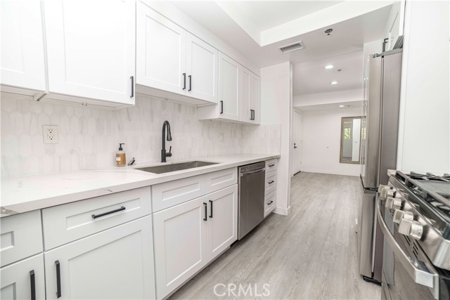 Detail Gallery Image 7 of 36 For 12141 Centralia St #208,  Lakewood,  CA 90715 - 2 Beds | 2 Baths