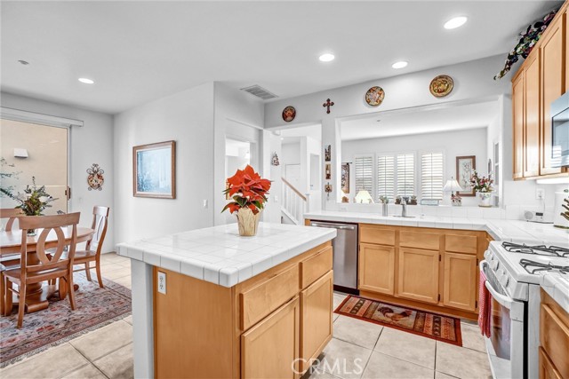 Detail Gallery Image 18 of 50 For 65 Windward Way, Buena Park,  CA 90621 - 3 Beds | 2/1 Baths