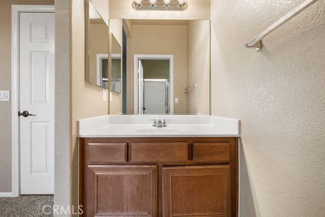 6834 Phoenix Court, Hesperia CA: https://media.crmls.org/medias/9ea3d7d6-6325-4f1c-a238-de1431497f6d.jpg