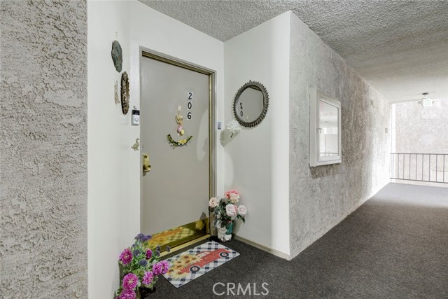 Detail Gallery Image 8 of 35 For 1401 Valley View #206,  Glendale,  CA 91202 - 2 Beds | 2 Baths