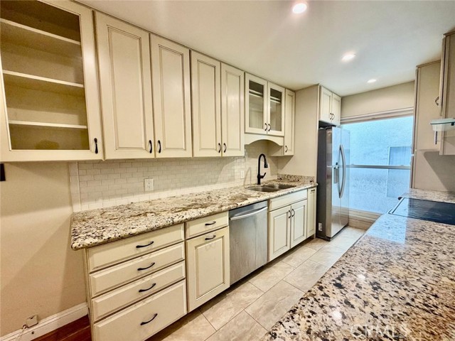 1139 East Ocean Boulevard, 108 photo 9