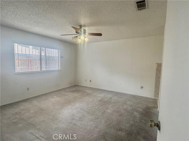 15469 Chaparral Street, Victorville CA: https://media.crmls.org/medias/9ea5f455-5c99-45d2-a344-7469c0aa09d2.jpg
