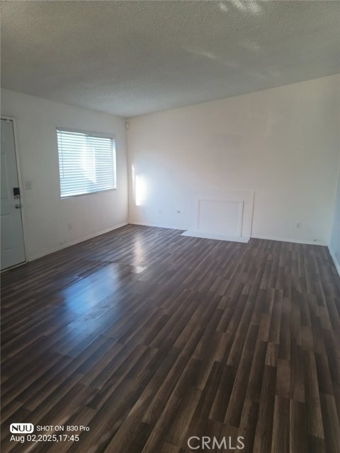 Detail Gallery Image 13 of 13 For 10475 Pony Express Dr, Adelanto,  CA 92301 - 3 Beds | 2 Baths