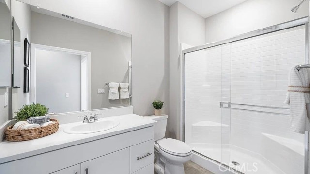 Detail Gallery Image 8 of 25 For 14180 Rollins St, Hesperia,  CA 92345 - 5 Beds | 3/1 Baths