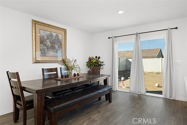 Detail Gallery Image 12 of 29 For 26495 Calle Los Robles, Menifee,  CA 92585 - 3 Beds | 2 Baths