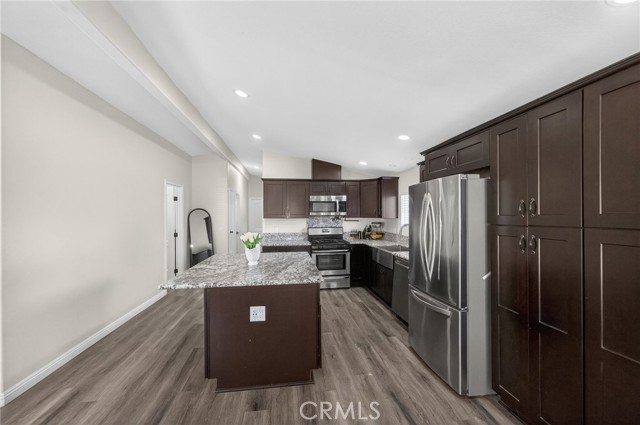 Detail Gallery Image 14 of 54 For 34653 the Farm Rd, Wildomar,  CA 92595 - 3 Beds | 2 Baths