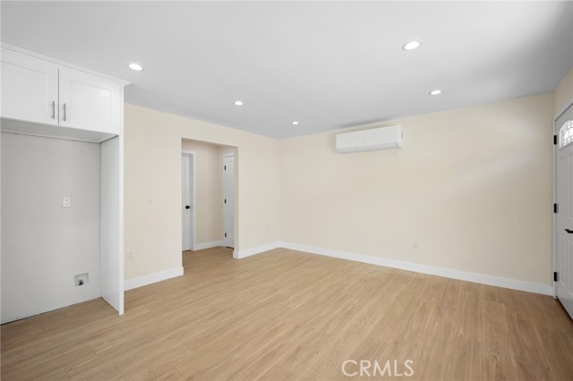 Detail Gallery Image 6 of 15 For 1007 W Angeleno Ave #102,  Burbank,  CA 91506 - 1 Beds | 1 Baths