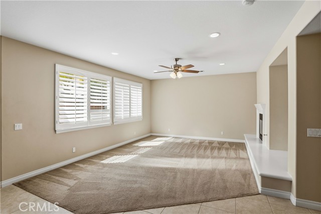 Image 23 of 63 For 24089 Golden Mist