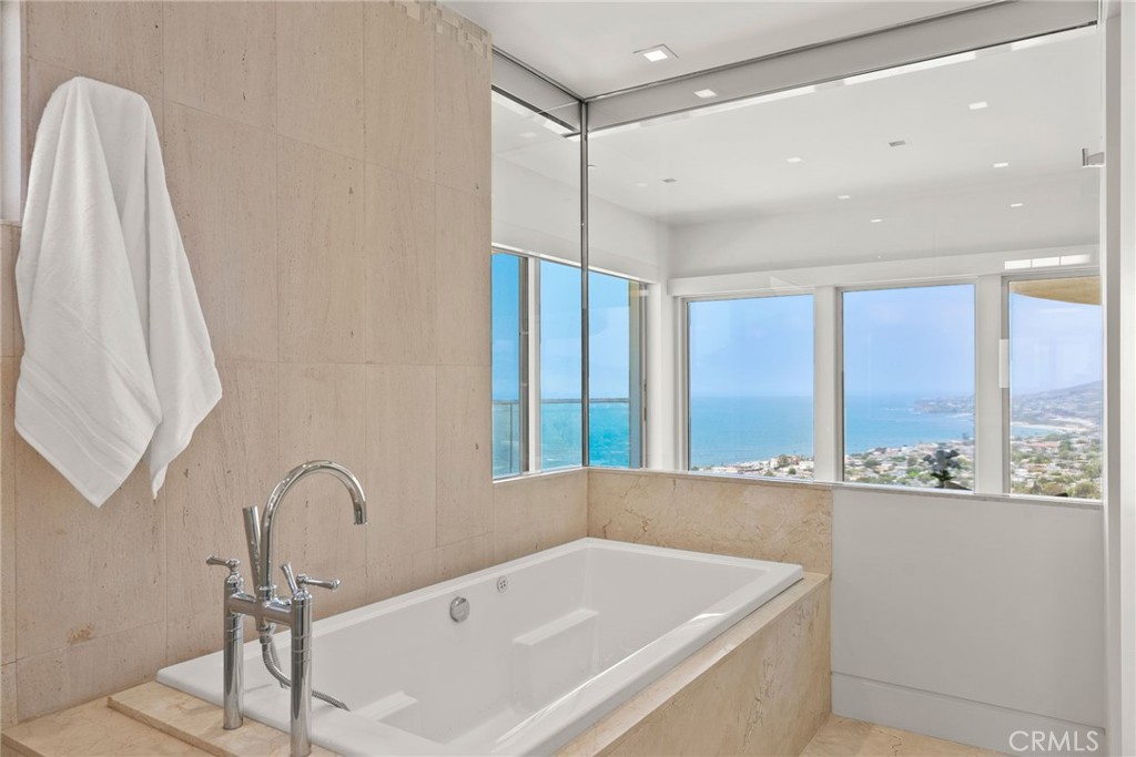 9ea94aab A156 4815 8abf B087be6fb24f