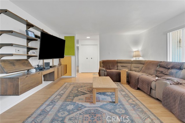 Detail Gallery Image 12 of 39 For 19385 Saint Timothy Ct, Apple Valley,  CA 92307 - 3 Beds | 2/1 Baths