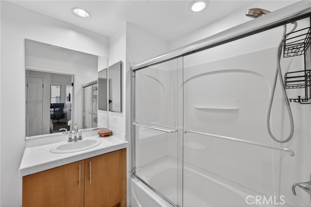 Detail Gallery Image 22 of 46 For 150 the Promenade #415,  Long Beach,  CA 90802 - 2 Beds | 2 Baths