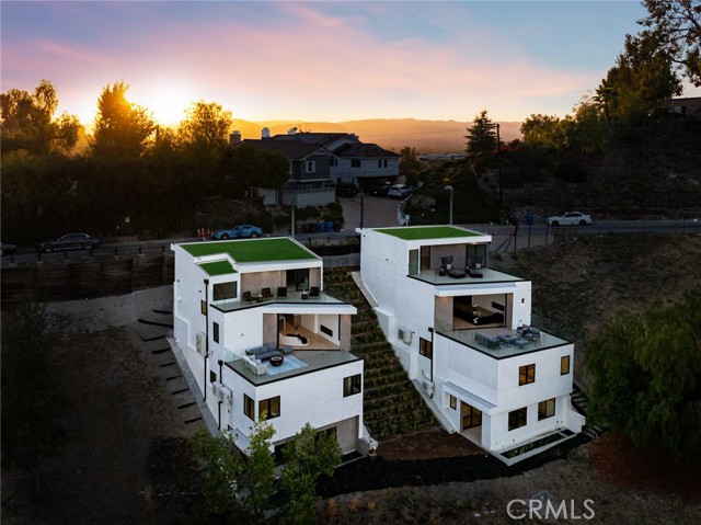 Detail Gallery Image 58 of 58 For 5134 Medina Rd, Woodland Hills,  CA 91364 - 5 Beds | 5/1 Baths