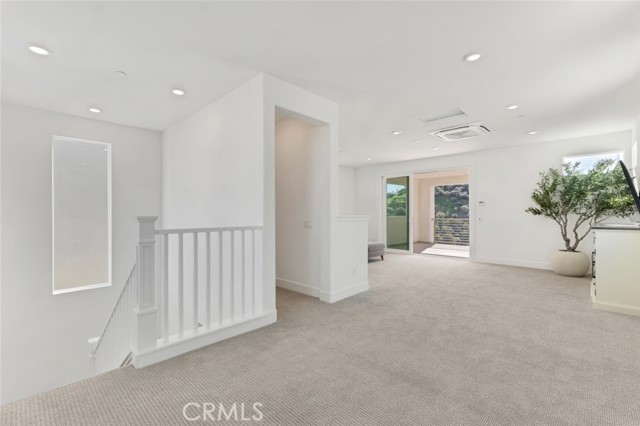 Detail Gallery Image 33 of 53 For 26712 Afton Ln, Valencia,  CA 91381 - 4 Beds | 3/1 Baths