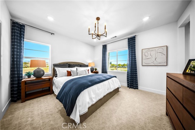 Detail Gallery Image 12 of 25 For 586 via Chelsea, Camarillo,  CA 93012 - 3 Beds | 2/1 Baths