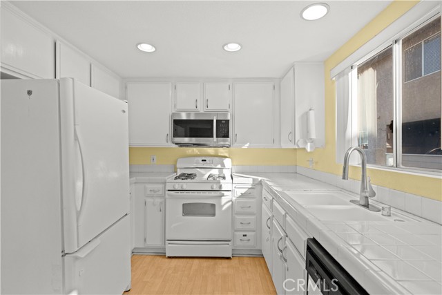 Detail Gallery Image 18 of 44 For 15069 Mulberry Dr, Whittier,  CA 90604 - 3 Beds | 3 Baths