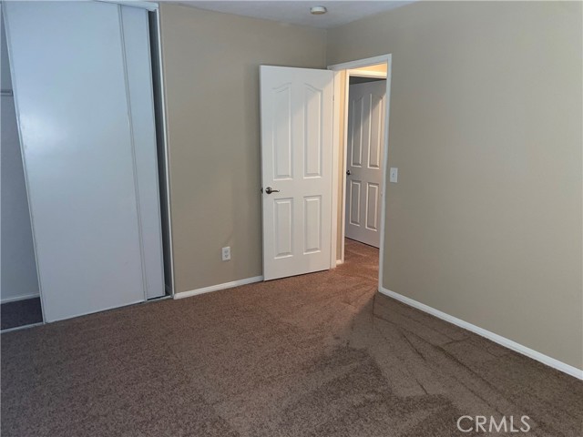 Detail Gallery Image 14 of 22 For 15107 Linking Ln, Victorville,  CA 92394 - 4 Beds | 2/1 Baths