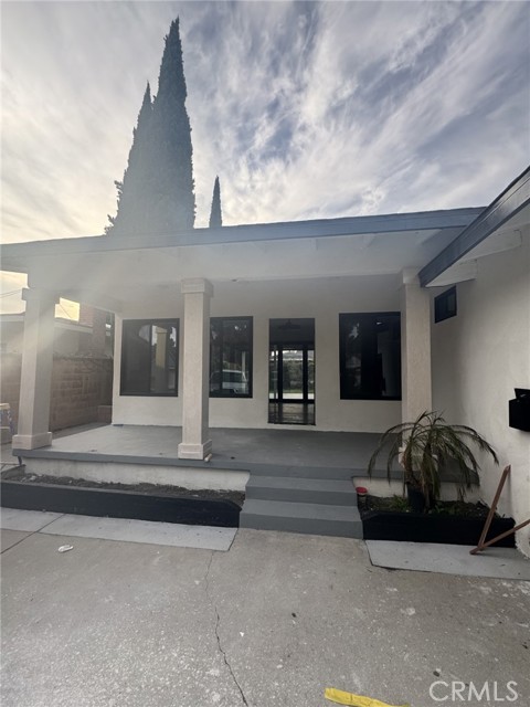 Detail Gallery Image 2 of 15 For 2715 Petaluma Ave, Long Beach,  CA 90815 - 3 Beds | 2 Baths