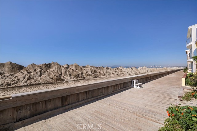 Detail Gallery Image 43 of 56 For 27 66th Pl, Long Beach,  CA 90803 - – Beds | – Baths