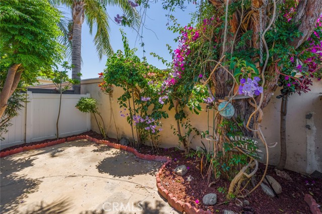Detail Gallery Image 34 of 37 For 1919 Sherry Ln #28,  Santa Ana,  CA 92705 - 3 Beds | 2 Baths