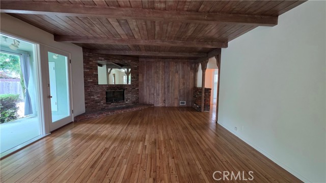 4718 Burnet Avenue, Sherman Oaks CA: https://media.crmls.org/medias/9eafb908-518c-4ba3-a1b0-6cc307828f24.jpg