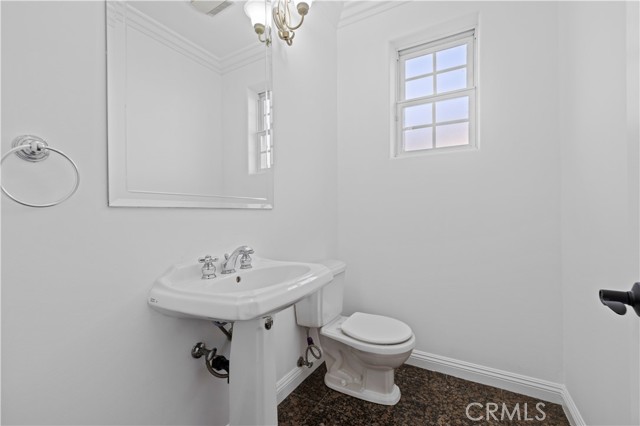 Detail Gallery Image 16 of 66 For 1020 Harbor Crossing Ln, Marina Del Rey,  CA 90292 - 4 Beds | 4/1 Baths