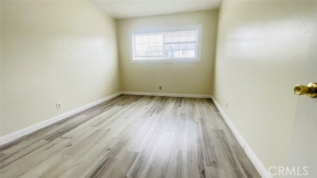 1083 Gaviota Avenue, Long Beach CA: https://media.crmls.org/medias/9eb01fbe-ce9f-4fb1-92ca-f11a64eac609.jpg
