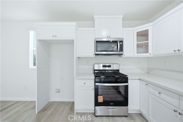 Detail Gallery Image 12 of 42 For 6919 S Menlo, Los Angeles,  CA 90044 - 4 Beds | 4/1 Baths