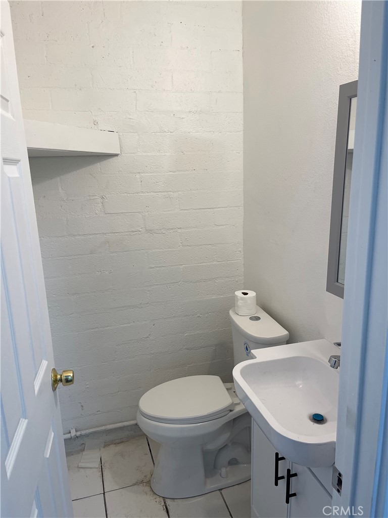 9Eb0A63A F9E4 455A Acc8 4881Bcb70D06 1544 E Florence Avenue, Los Angeles, Ca 90001 &Lt;Span Style='BackgroundColor:transparent;Padding:0Px;'&Gt; &Lt;Small&Gt; &Lt;I&Gt; &Lt;/I&Gt; &Lt;/Small&Gt;&Lt;/Span&Gt;