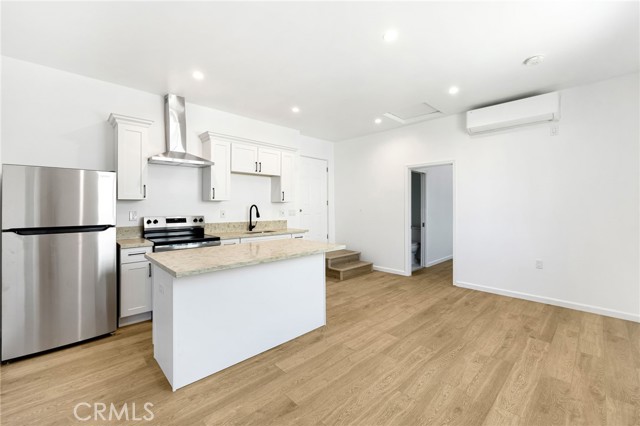 Detail Gallery Image 6 of 15 For 1375 N Mentor Ave, Pasadena,  CA 91104 - 2 Beds | 2 Baths