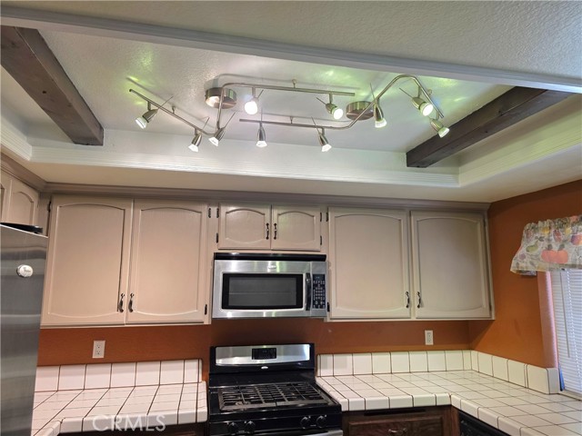 15481 Chaparral Street, Victorville CA: https://media.crmls.org/medias/9eb2e860-5539-4756-8450-5778fcb117fa.jpg
