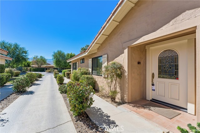 132 Gran Via, Palm Desert, CA 92260
