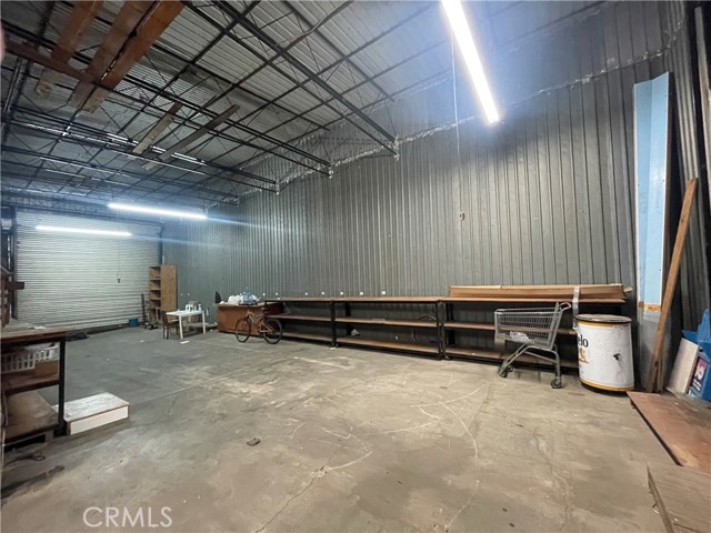 8273 S San Pedro, Los Angeles, California 90003, ,Commercial Sale,For Sale,8273 S San Pedro,CRSB23216160