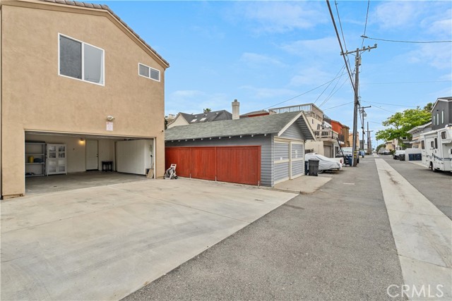 Detail Gallery Image 41 of 46 For 513 Pecan Ave, Huntington Beach,  CA 92648 - 3 Beds | 3/1 Baths
