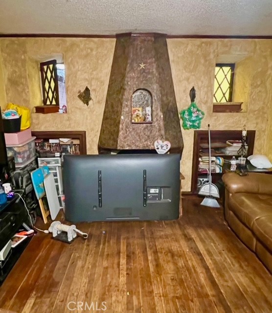 Detail Gallery Image 2 of 10 For 410 Pacific, Riverside,  CA 92507 - 3 Beds | 2 Baths