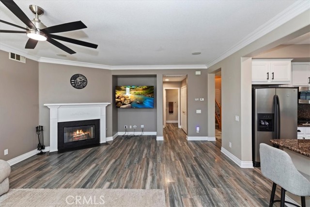8214 Lavender Lane, Riverside CA: https://media.crmls.org/medias/9eb585c2-1d6a-48ef-a93a-cc18ba23fc3b.jpg