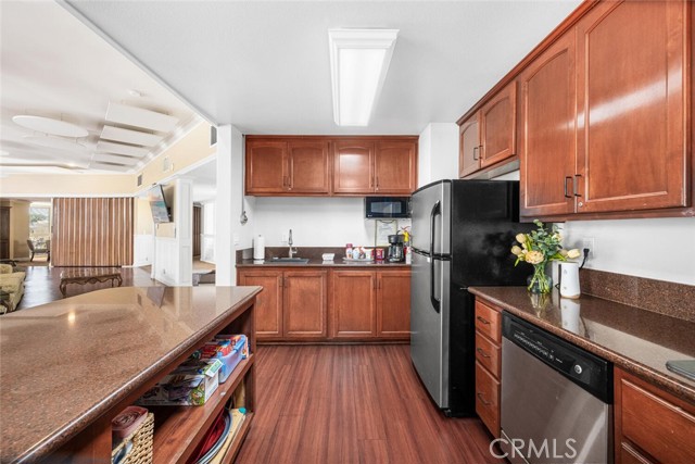 Detail Gallery Image 39 of 41 For 210 Silverlake, Placentia,  CA 92870 - 2 Beds | 2 Baths